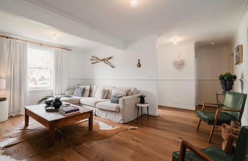 Barwon Heads Villa | Hamptons On Selby- Barwon Heads. Family and couples beach escape