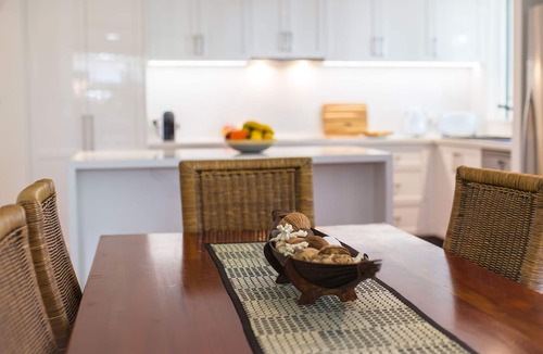 Port Douglas House | Hanalei Beach House, 3min walk to Beach, Private Heated Pool!