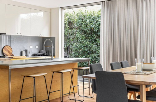 Brighton House | Hanby by the Bay, Brighton