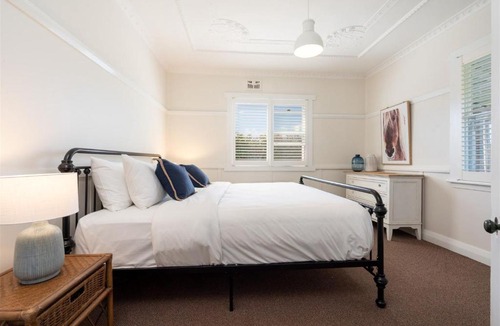 Bolong House | Hanigans Cottage