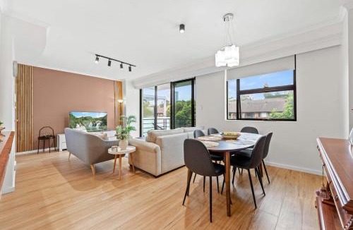 Ultimo Apartment | Harbour Luxe Stay - Pool, Gym and Parking