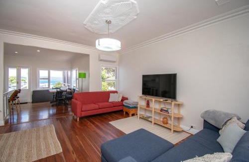 Albany House | Harbour Rest