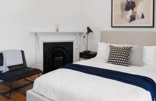 Millers Point Apartment | Harbour View Terrace In The Heart Of The Rocks