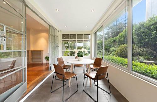 Darling Point Apartment | Harbourside 3BR Stay Near CBD & Double Bay