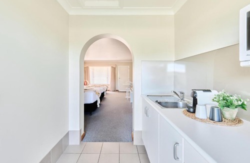 Bermagui Hotel | Harbourview House