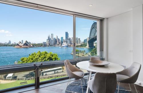 Kirribilli Apartment | Harbourview II Unmatched Views Harbour Bridge