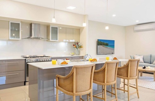 Port Macquarie House | Hastings Haven - waterfront home at Port Canals