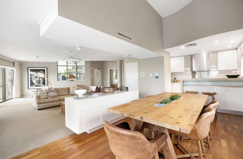 Noosa Heads Apartment | Hastings Park 3: Scenic Beachside Retreat | A/C | heated pool | staffed reception