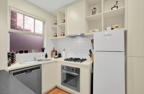 Middle Park Apartment | Hatters House - Middle Park