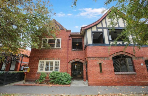 Middle Park Apartment | Hatters House - Middle Park