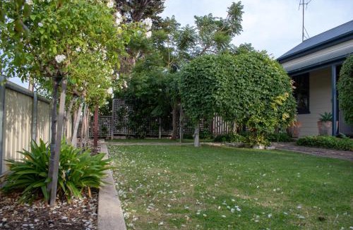 Kingscote House | Haven Cottage Kangaroo Island