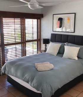 Noosa Heads Apartment | Haven on Noosa Hill - sunset views, pools, spa