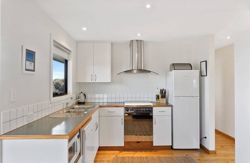 Coles Bay House | Hazards Hideaway - Freycinet Holiday Houses