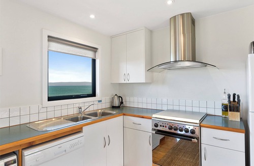 Coles Bay House | Hazards Hideaway - Freycinet Holiday Houses