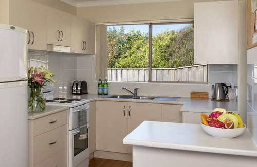 Kiama Apartment | Headland Hideaway - spectacular, uninterrupted ocean views to the horizon and along the coast