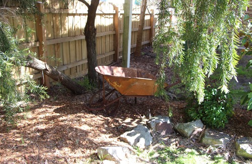 Healesville House | Healesville Cottage - just a short walk to the centre of town