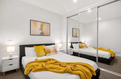 Melbourne Central Business District Apartment | Heart CBD City Stylish 2BR Apt and Free Tram Gym