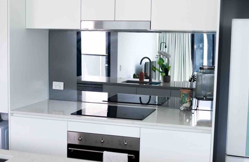 Belconnen Apartment | Heart of Belconnen/2BR/2BA/pool/spa/sauna/gym/UC