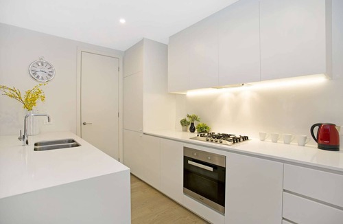 St Kilda Apartment | ☆ Heart of St Kilda ☆ Infinity Pool+Parking+WIFI