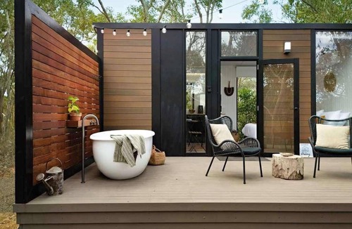 Castlemaine House | HeartStone Hill by Tiny Away