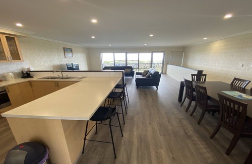 Jurien Bay Villa | Heat-N-View, Unit 14 Seafront Estate