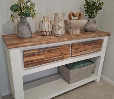 Mount Gambier House | Heinlen Family Retreat on Boandik
