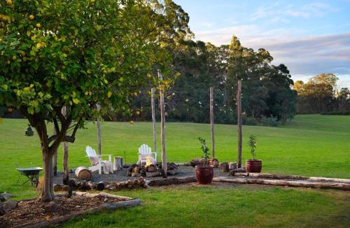 Dry Diggings House | Hepburn Woodland Retreat