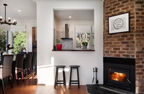 Dry Diggings House | Hepburn Woodland Retreat