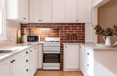Golden Point House | Heritage 3-Bed Home | Walk to Sovereign Hill & CBD