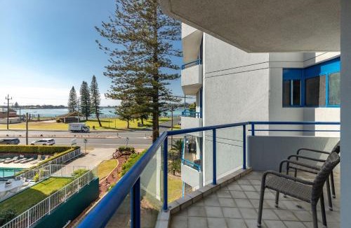 Tuncurry Apartment | Heritage 303