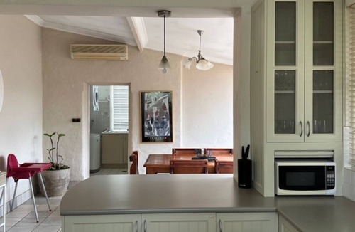 Orange House | Heritage Charmer | Roomy and cosy | Central Orange