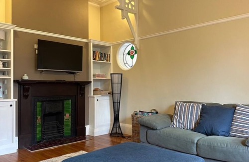 Orange House | Heritage Charmer | Roomy and cosy | Central Orange