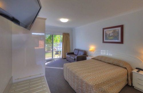 Richmond Hill Hotel | Heritage Lodge Motel