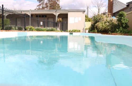 Muswellbrook Hotel | Hermitage Motel