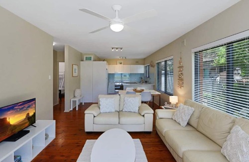 Avoca Beach Apartment | Hi Surf 1 - Top Location