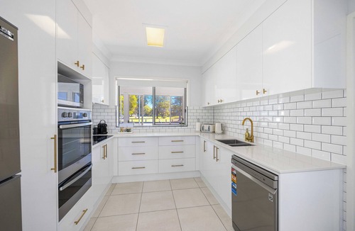 Port Macquarie House | Hibbard Waterfront Escape