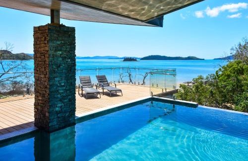 Hamilton Island Villa | Hidden Cove 2 - Beachfront, Private Pool & Buggy