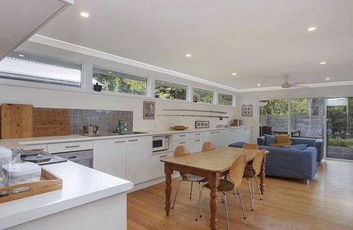 Pearl Beach House | Hidden Haven by HolidayCo.
