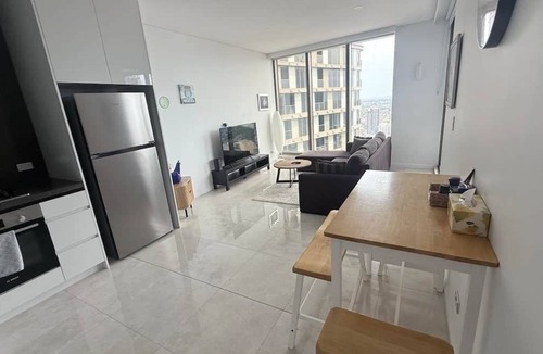 Parramatta Apartment | High Rise Luxury With Skyline Views