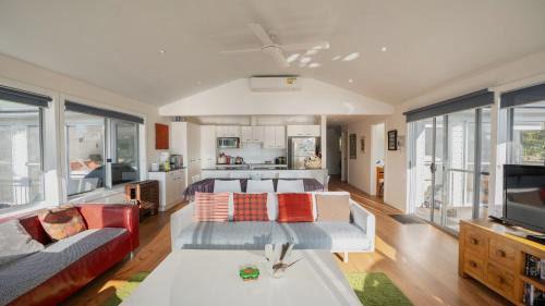 Wagstaffe House | 'High Views' by HolidayCo