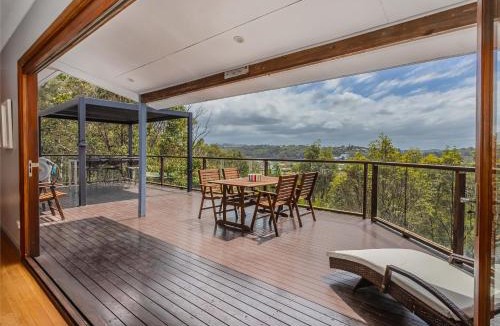 Tweed Heads South House | Hillcrest Retreat with River Views