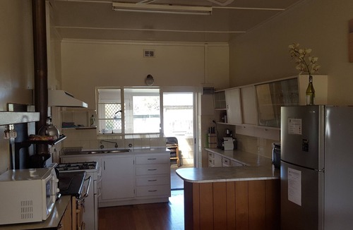 Warrenben House | Hillocks Homestead Overlooking the Bush