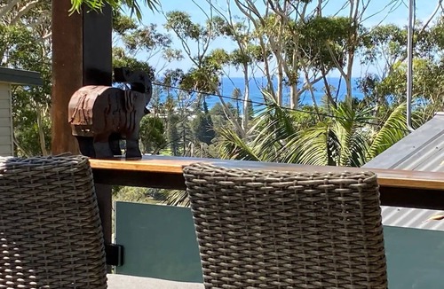 Avoca Beach Apartment | Hillside Haven - Avoca Beach