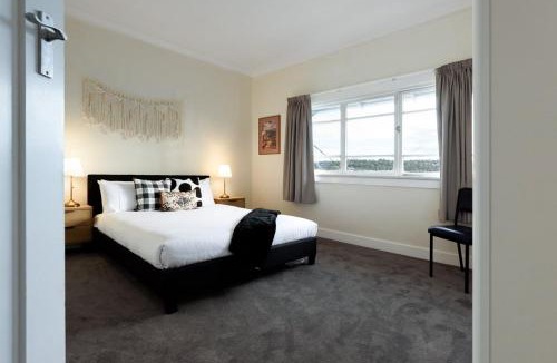 South Launceston House | Hillside Retreat Near Launceston CBD