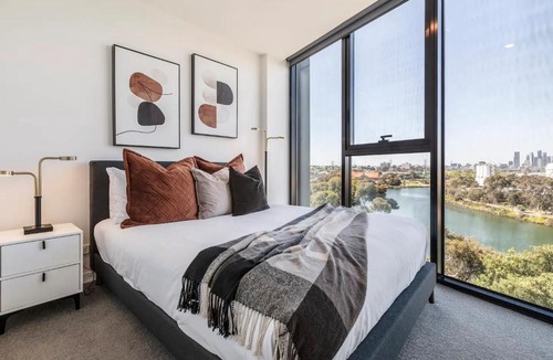 Footscray Apartment | Hip Condo on Maribyrnong River Cityscape Views!