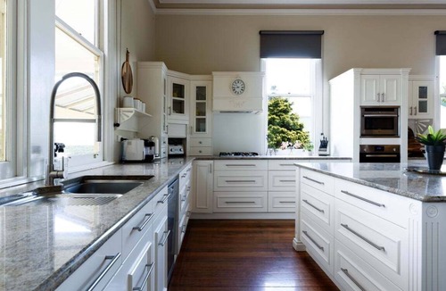 Melrose House | Historic Homestead: Views & Shared Tennis Court