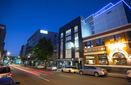 Sullivan's Cove Hostel | Hobart Central YHA