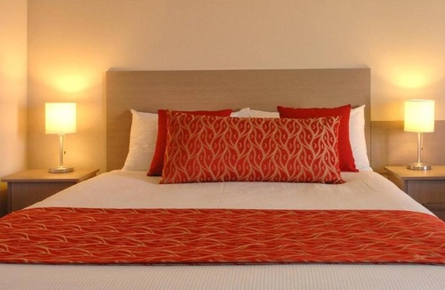 Mount Gambier Apartment | Holiday Break at Mount Gambier Sophisticated Suite
