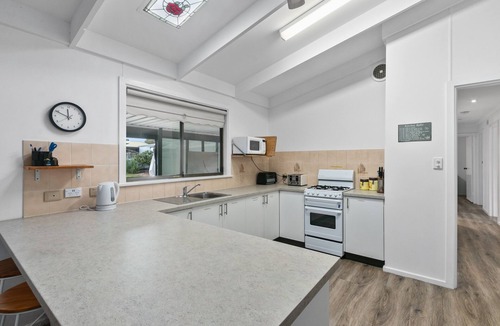 Minlacowie House | Holiday Magic - short walk to the beach - Off Peak special!