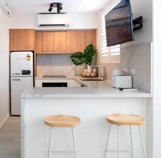 Bondi Apartment | HolidayRento Bondi Rooftop Pool & Air Con Studio